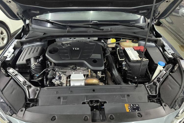 Used Roewe i6 MAX 2020 300TGI Automatic "Swell Cool Smart Drive" Edition Engine Bay