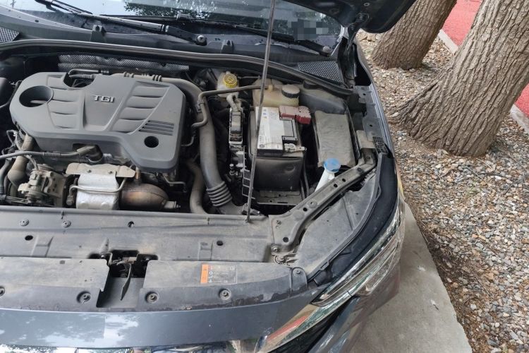 Used Roewe i6 MAX 2020 300TGI Automatic "Swell Cool Smart Drive" Edition Engine Bay Left