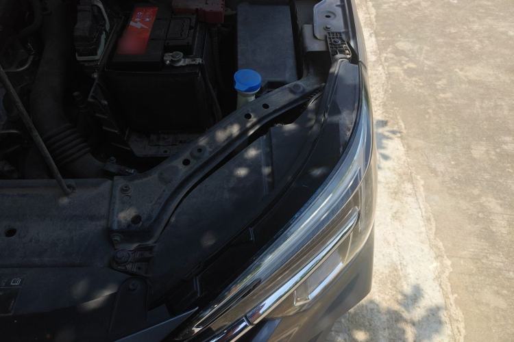 Used Roewe i6 MAX 2020 300TGI Automatic "Swell Cool Smart Drive" Edition Engine Bay Left