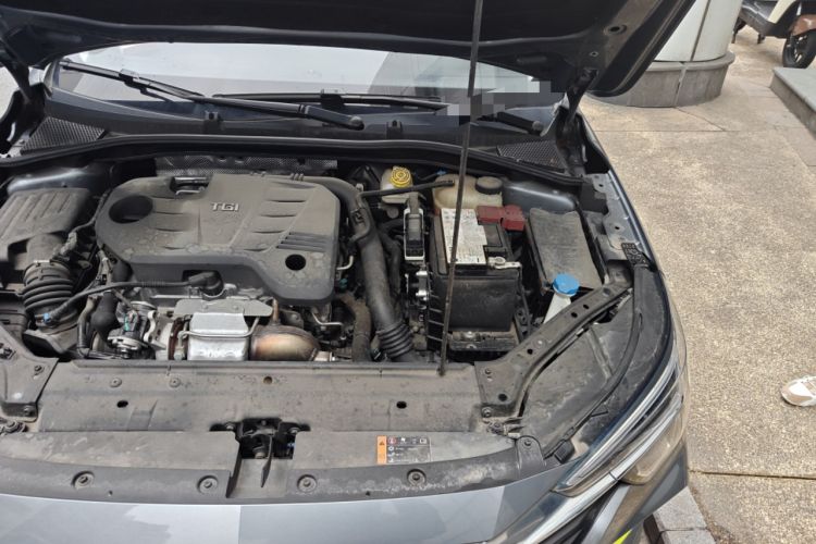 Used Roewe i6 MAX 2020 300TGI Automatic "Swell Cool Smart Drive" Edition Engine Bay Left