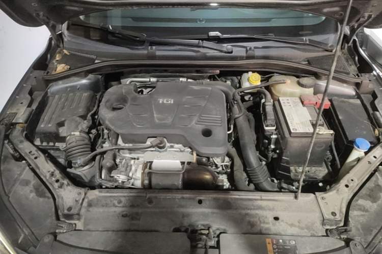 Used Roewe i6 MAX 2020 300TGI Automatic "Swell Cool Smart Drive" Edition Engine Bay