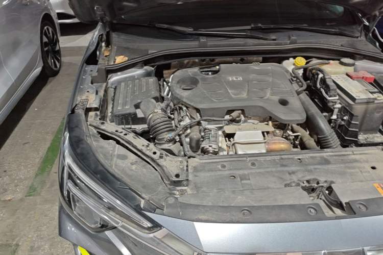 Used Roewe i6 MAX 2020 300TGI Automatic "Swell Cool Smart Drive" Edition Engine Bay Right