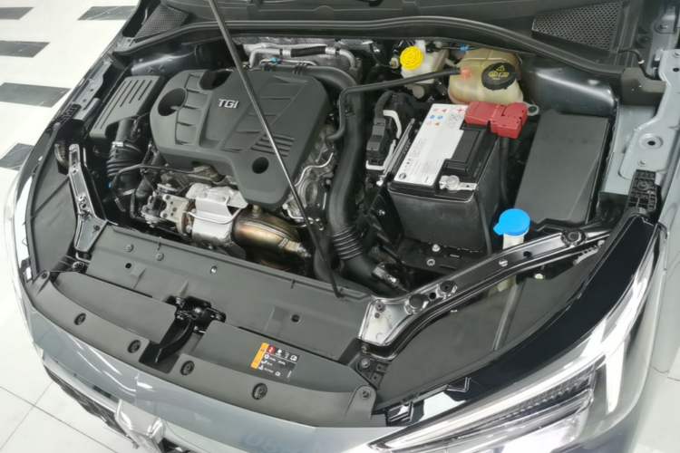Used Roewe i6 MAX 2020 300TGI Automatic Sporty Cool Edition Engine Bay