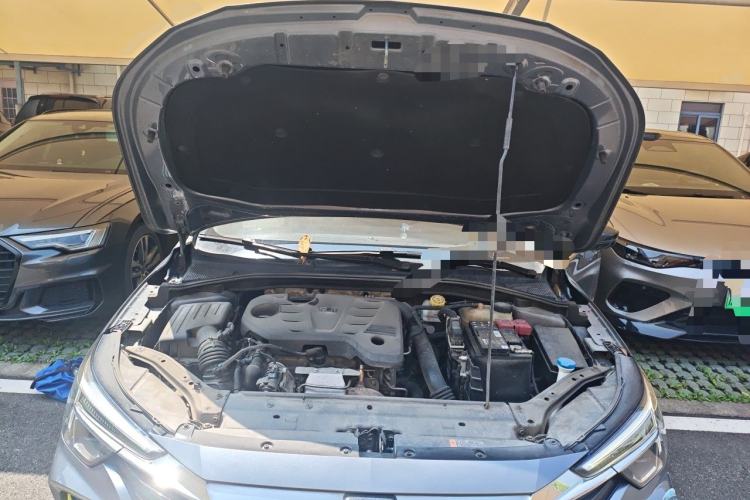 Used Roewe i6 MAX 2020 300TGI Automatic Sporty Cool Edition Engine Bay