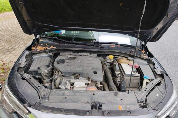 Used Roewe i6 MAX 2020 300TGI Automatic "Swell Cool Smart Drive" Edition Engine Bay