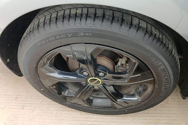 Used Roewe i6 MAX 2020 300TGI Automatic "Swell Cool Smart Drive" Edition Exterior 5