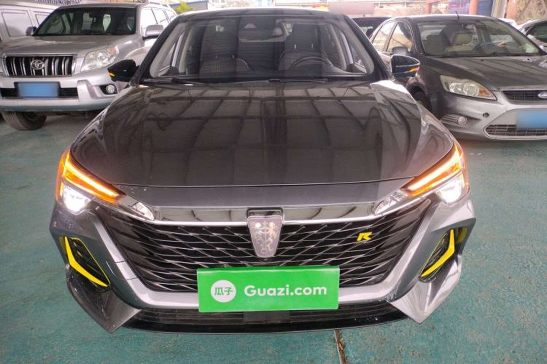 Used Roewe i6 MAX 2020 300TGI Automatic Supreme Edition with Cool Sunroof and Advanced Driving Features Front