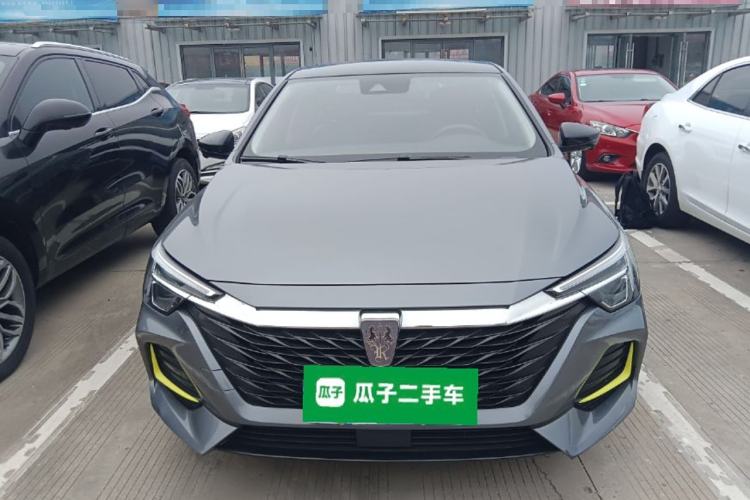 Used Roewe i6 MAX 2020 300TGI Automatic Supreme Edition with Cool Sunroof and Advanced Driving Features Front