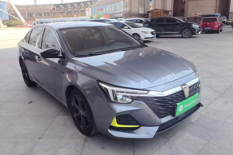 Used Roewe i6 MAX 2020 300TGI Automatic "Swell Cool Smart Drive" Edition Front Right 45 Deg