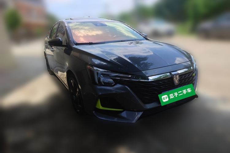 Used Roewe i6 MAX 2020 300TGI Automatic "Swell Cool Smart Drive" Edition Front Right 45 Deg
