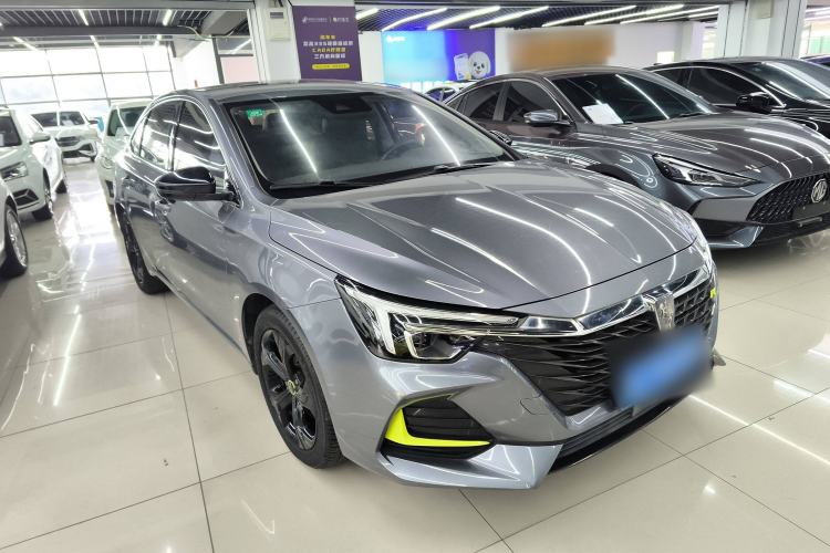 Used Roewe i6 MAX 2020 300TGI Automatic "Swell Cool Smart Drive" Edition Front Right 45 Deg