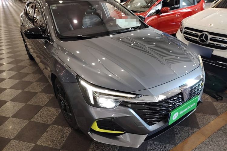 Used Roewe i6 MAX 2020 300TGI Automatic Cool & Stylish Skyroof Edition Front Right 45 Deg