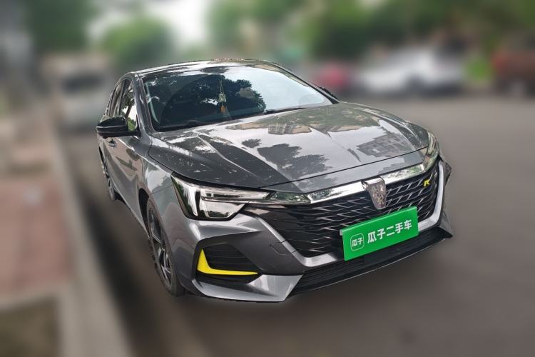 Used Roewe i6 MAX 2020 300TGI Automatic Cool & Stylish Skyroof Edition Front Right 45 Deg
