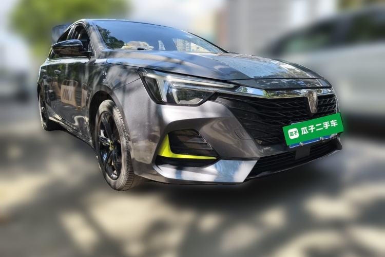 Used Roewe i6 MAX 2020 300TGI Automatic Cool & Stylish Skyroof Edition Front Right 45 Deg
