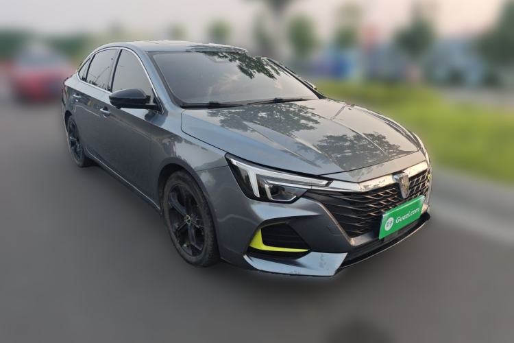 Used Roewe i6 MAX 2020 300TGI Automatic "Swell Cool Smart Drive" Edition Front Right 45 Deg