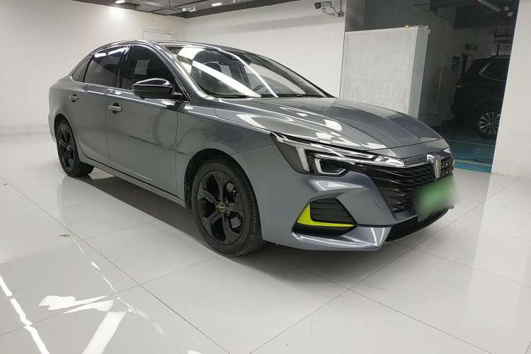 Used Roewe i6 MAX 2020 300TGI Automatic "Swell Cool Smart Drive" Edition Front Right 45 Deg