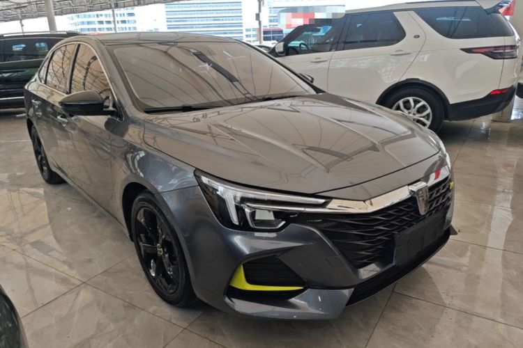 Used Roewe i6 MAX 2020 300TGI Automatic Supreme Edition with Cool Sunroof and Advanced Driving Features Front Right 45 Deg