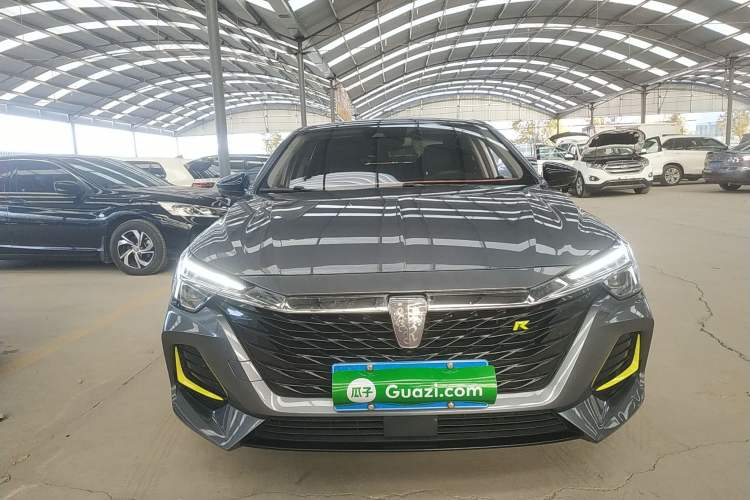 Used Roewe i6 MAX 2020 300TGI Automatic Supreme Edition with Cool Sunroof and Advanced Driving Features Front