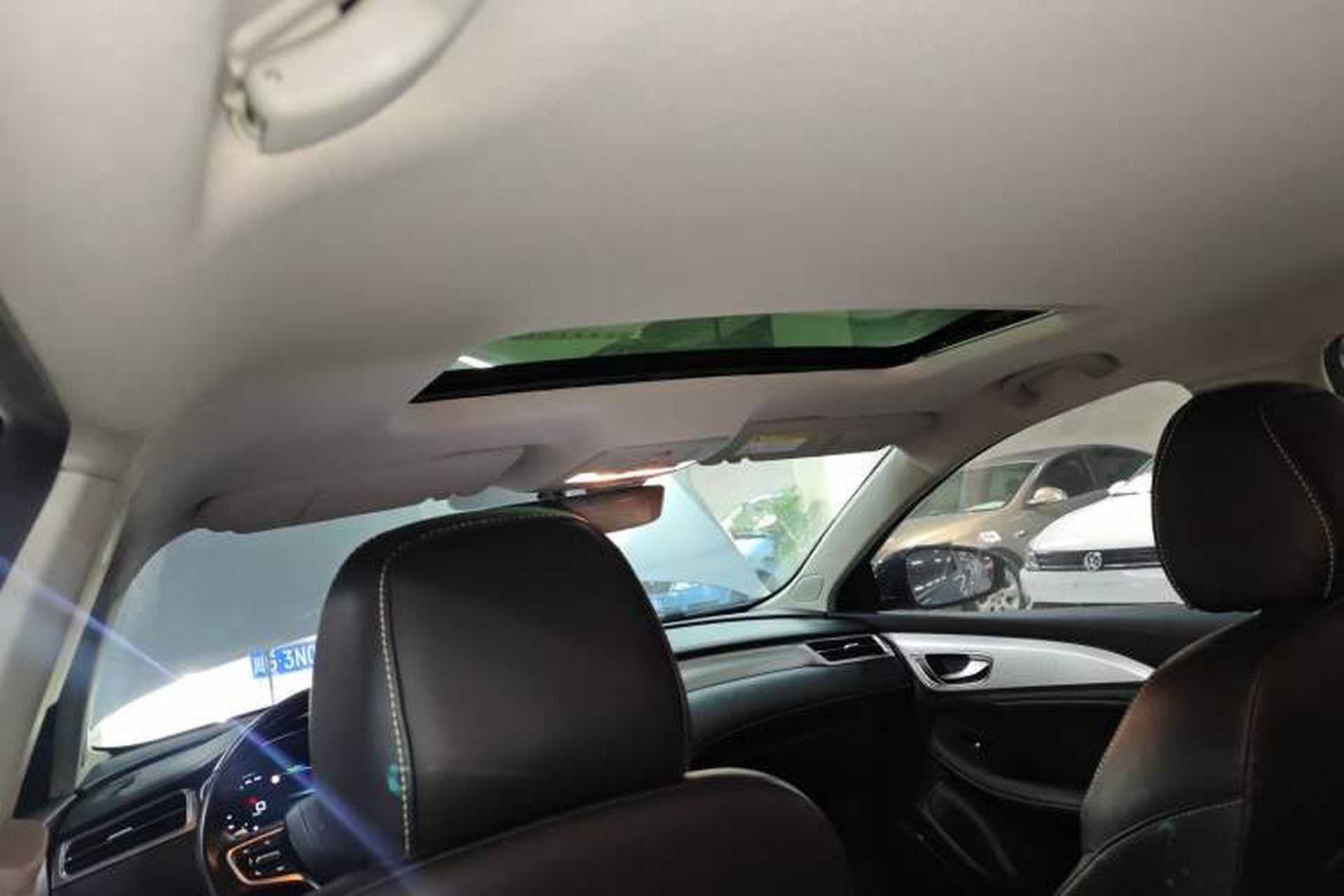 Used Roewe i6 MAX 2020 300TGI Automatic Sporty Cool Edition Headliner