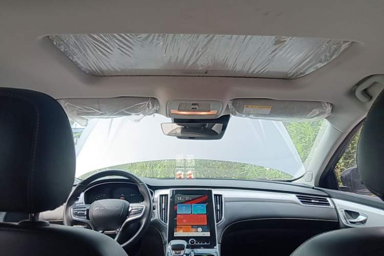 Used Roewe i6 MAX 2020 300TGI Automatic "Swell Cool Smart Drive" Edition Headliner