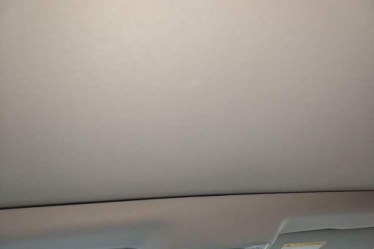 Used Roewe i6 MAX 2020 300TGI Automatic Cool & Stylish Skyroof Edition Headliner