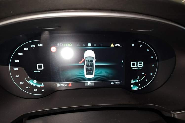 Used Roewe i6 MAX 2020 300TGI Automatic Cool & Stylish Skyroof Edition Instrument Cluster