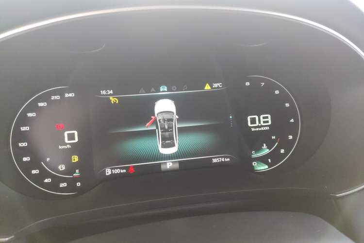 Used Roewe i6 MAX 2020 300TGI Automatic Cool & Stylish Skyroof Edition Instrument Cluster