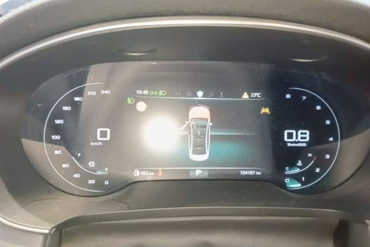 Used Roewe i6 MAX 2020 300TGI Automatic Supreme Edition with Cool Sunroof and Advanced Driving Features Instrument Cluster