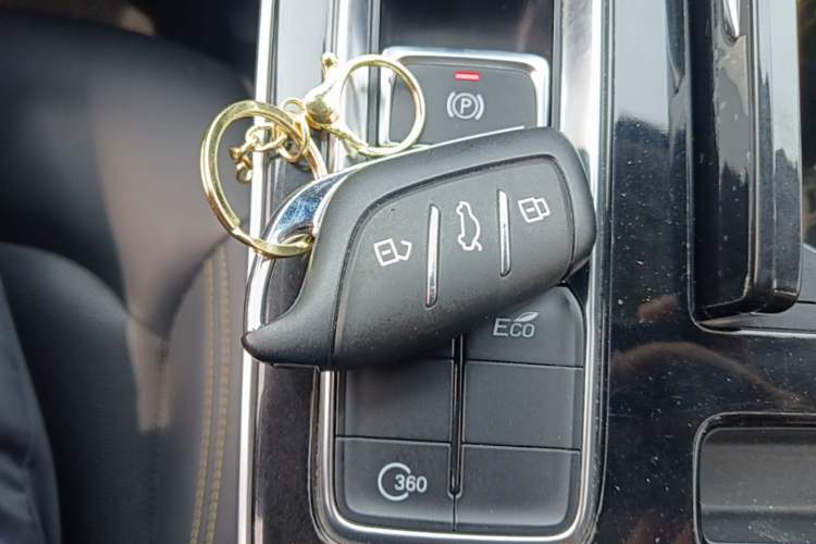 Used Roewe i6 MAX 2020 300TGI Automatic "Swell Cool Smart Drive" Edition Interior 1