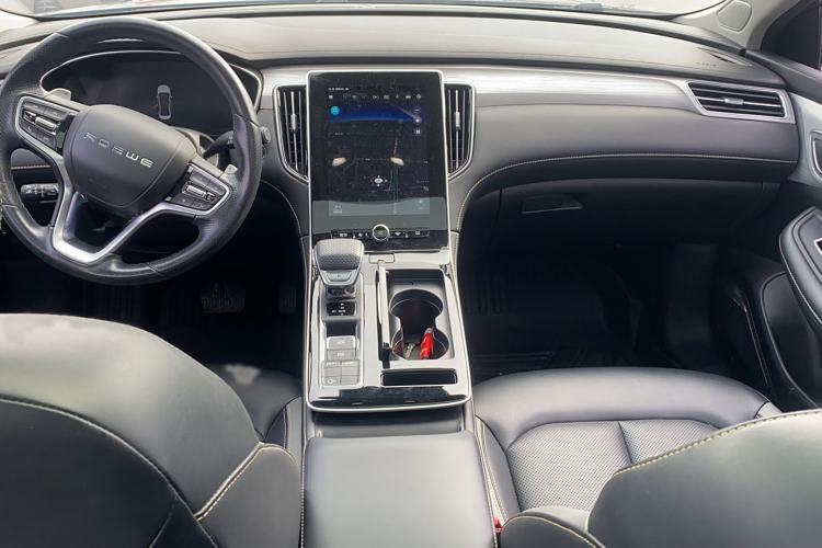 Used Roewe i6 MAX 2020 300TGI Automatic Supreme Edition with Cool Sunroof and Advanced Driving Features Interior 3