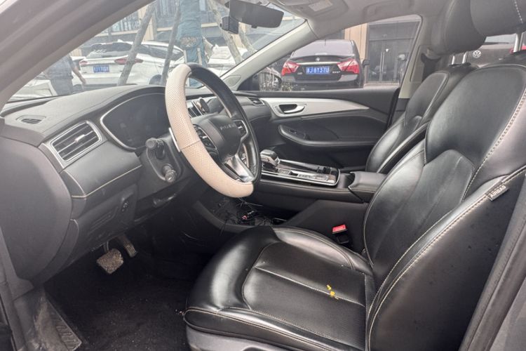 Used Roewe i6 MAX 2020 300TGI Automatic Sporty Cool Edition Interior 3