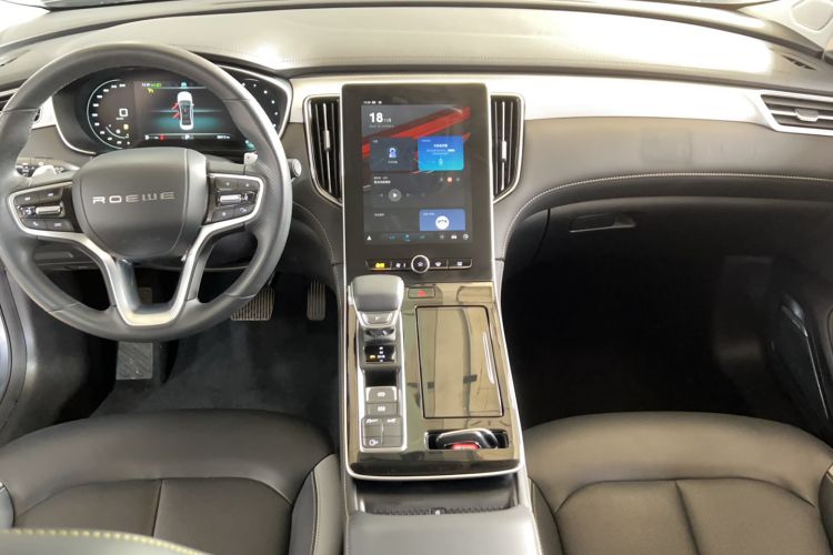 Used Roewe i6 MAX 2020 300TGI Automatic Cool & Stylish Skyroof Edition Interior 4