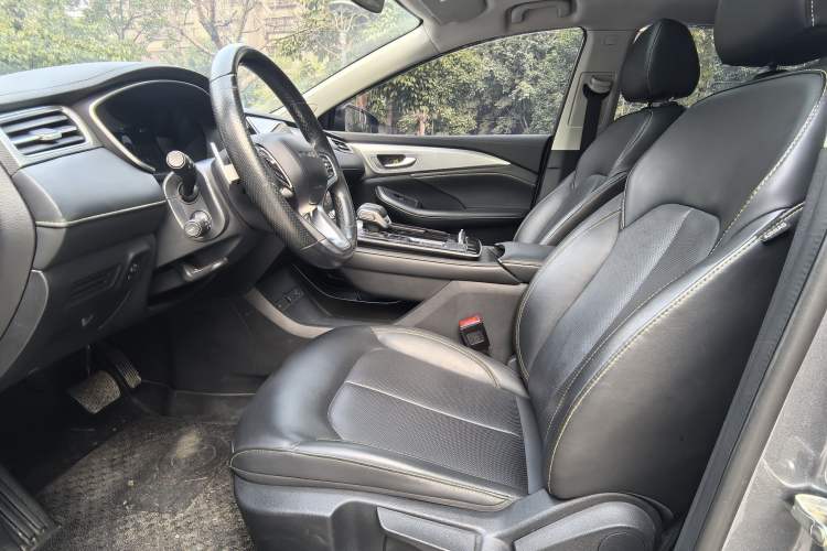 Used Roewe i6 MAX 2020 300TGI Automatic Sporty Cool Edition Interior 8