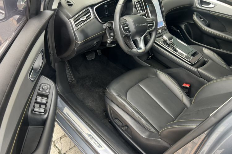 Used Roewe i6 MAX 2020 300TGI Automatic "Swell Cool Smart Drive" Edition Interior 9