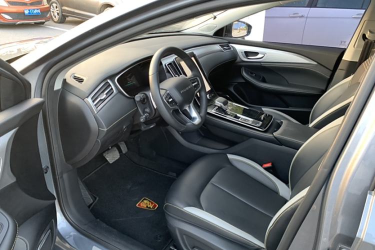 Used Roewe i6 MAX 2020 300TGI Automatic Cool & Stylish Skyroof Edition Left Front Seat