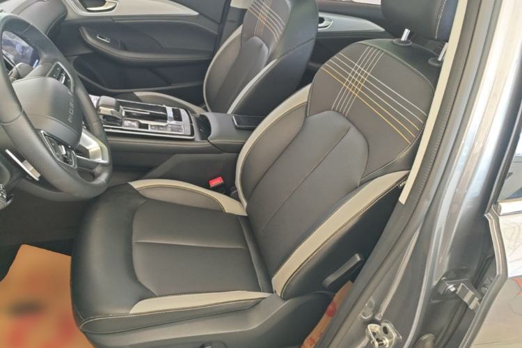 Used Roewe i6 MAX 2020 300TGI Automatic Supreme Edition with Cool Sunroof and Advanced Driving Features Left Front Seat
