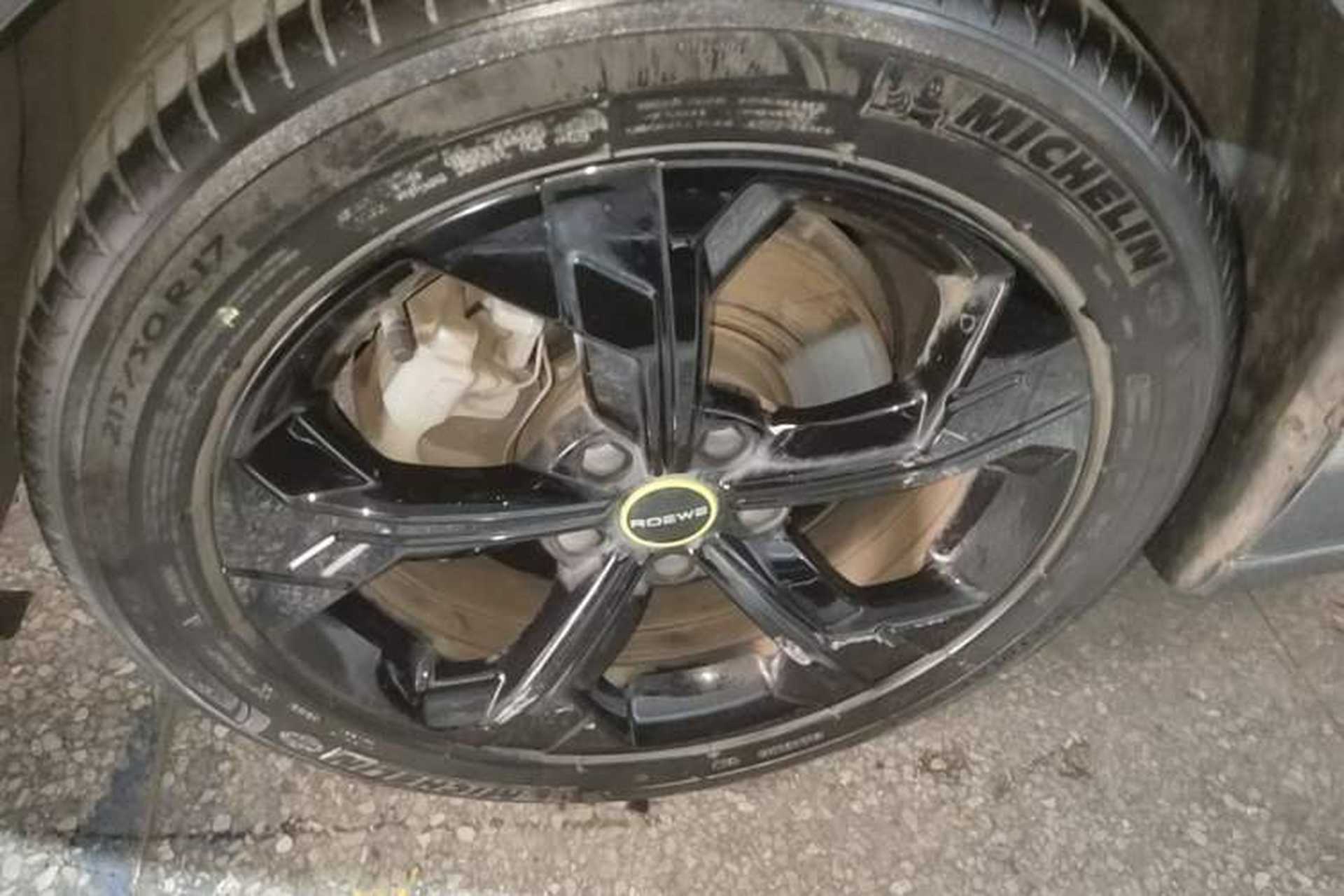 Used Roewe i6 MAX 2020 300TGI Automatic "Swell Cool Smart Drive" Edition Left Front Wheel Hub