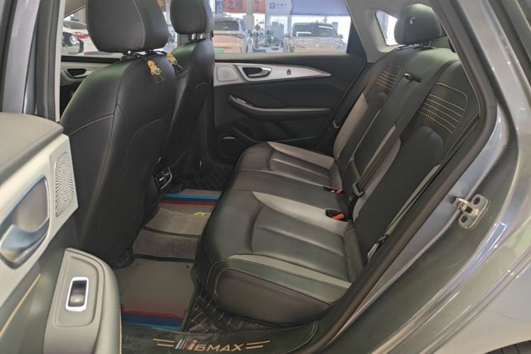 Used Roewe i6 MAX 2020 300TGI Automatic Supreme Edition with Cool Sunroof and Advanced Driving Features Left Rear Seat
