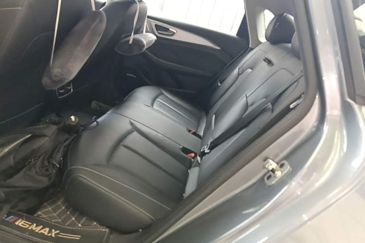 Used Roewe i6 MAX 2020 300TGI Automatic "Swell Cool Smart Drive" Edition Left Rear Seat