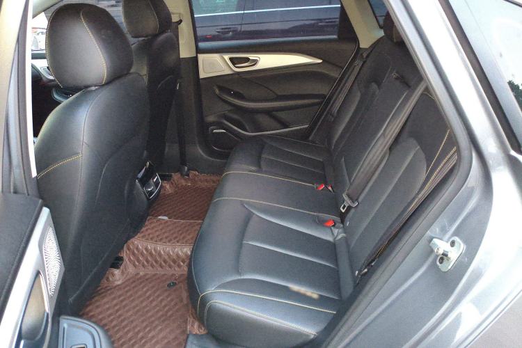 Used Roewe i6 MAX 2020 300TGI Automatic "Swell Cool Smart Drive" Edition Left Rear Seat