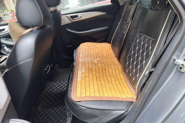 Used Roewe i6 MAX 2020 300TGI Automatic Cool & Stylish Skyroof Edition Left Rear Seat