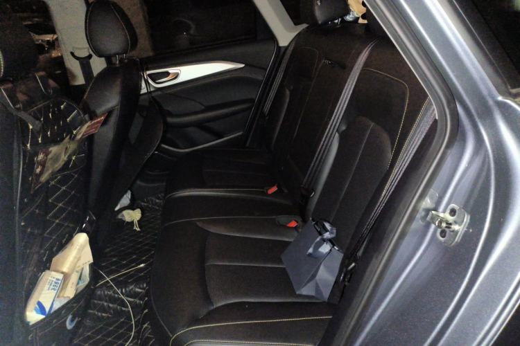 Used Roewe i6 MAX 2020 300TGI Automatic "Swell Cool Smart Drive" Edition Left Rear Seat