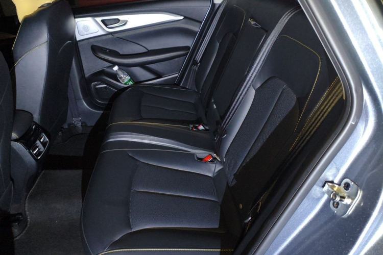 Used Roewe i6 MAX 2020 300TGI Automatic "Swell Cool Smart Drive" Edition Left Rear Seat