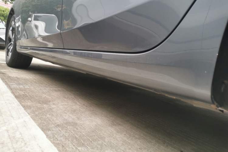 Used Roewe i6 MAX 2020 300TGI Automatic Sporty Cool Edition Left Side Sill