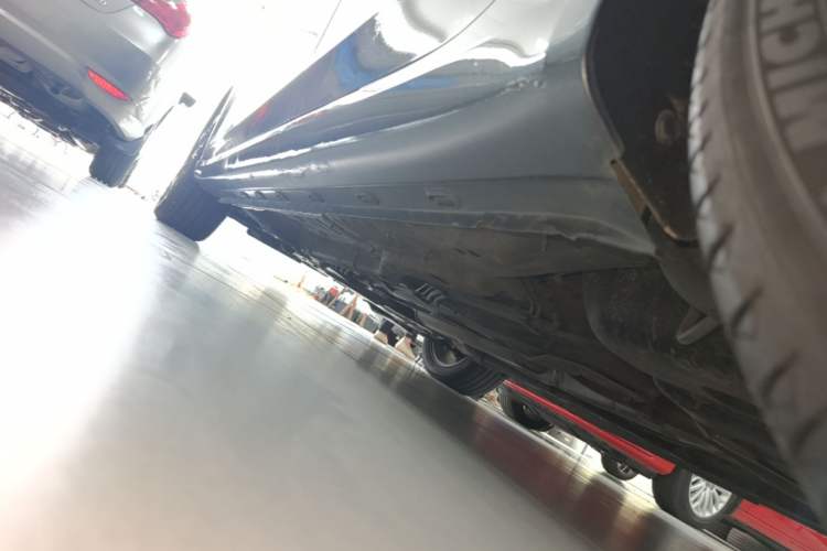Used Roewe i6 MAX 2020 300TGI Automatic Sporty Cool Edition Left Side Sill