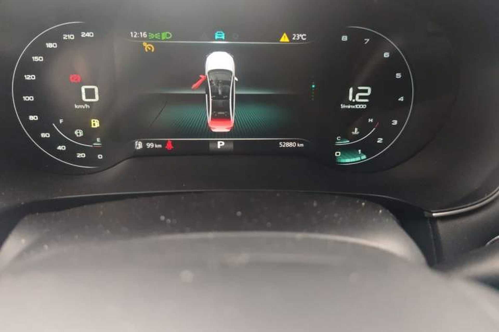 Used Roewe i6 MAX 2020 300TGI Automatic Sporty Cool Edition Odometer Close Up