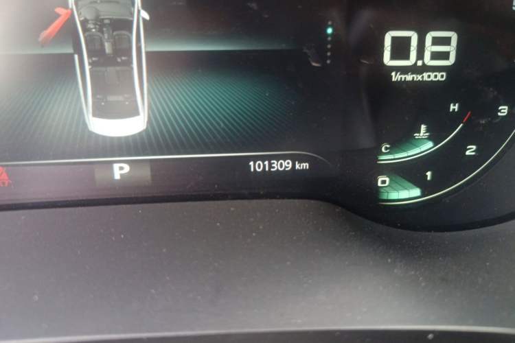 Used Roewe i6 MAX 2020 300TGI Automatic Sporty Cool Edition Odometer Close Up