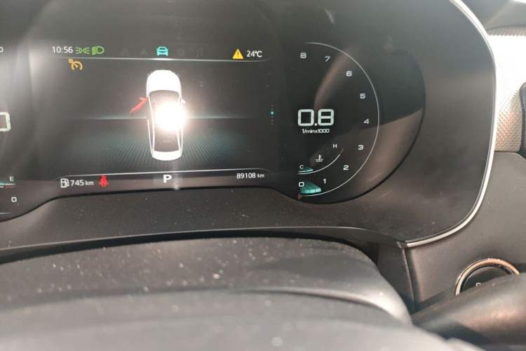 Used Roewe i6 MAX 2020 300TGI Automatic Cool & Stylish Skyroof Edition Odometer Close Up