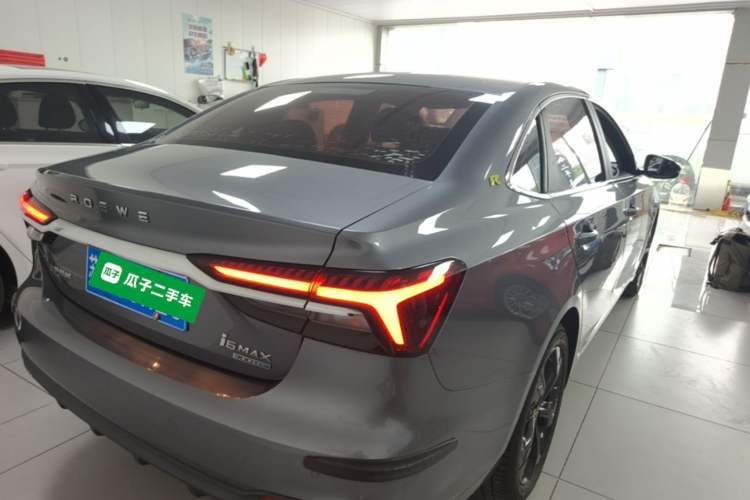 Used Roewe i6 MAX 2020 300TGI Automatic Sporty Cool Edition Rear Right 45 Deg