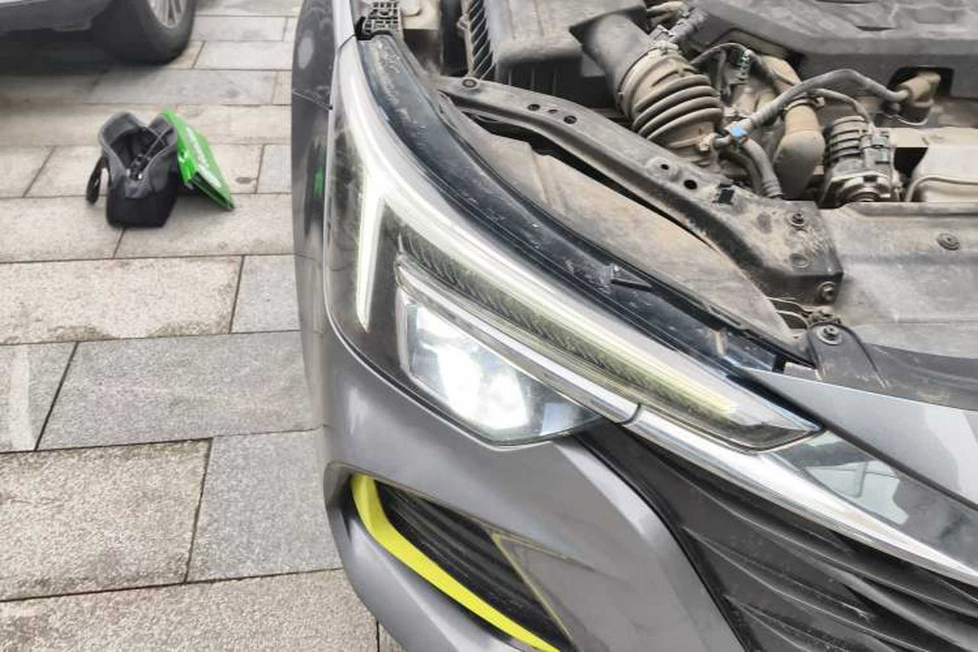Used Roewe i6 MAX 2020 300TGI Automatic Sporty Cool Edition Right Front Headlight